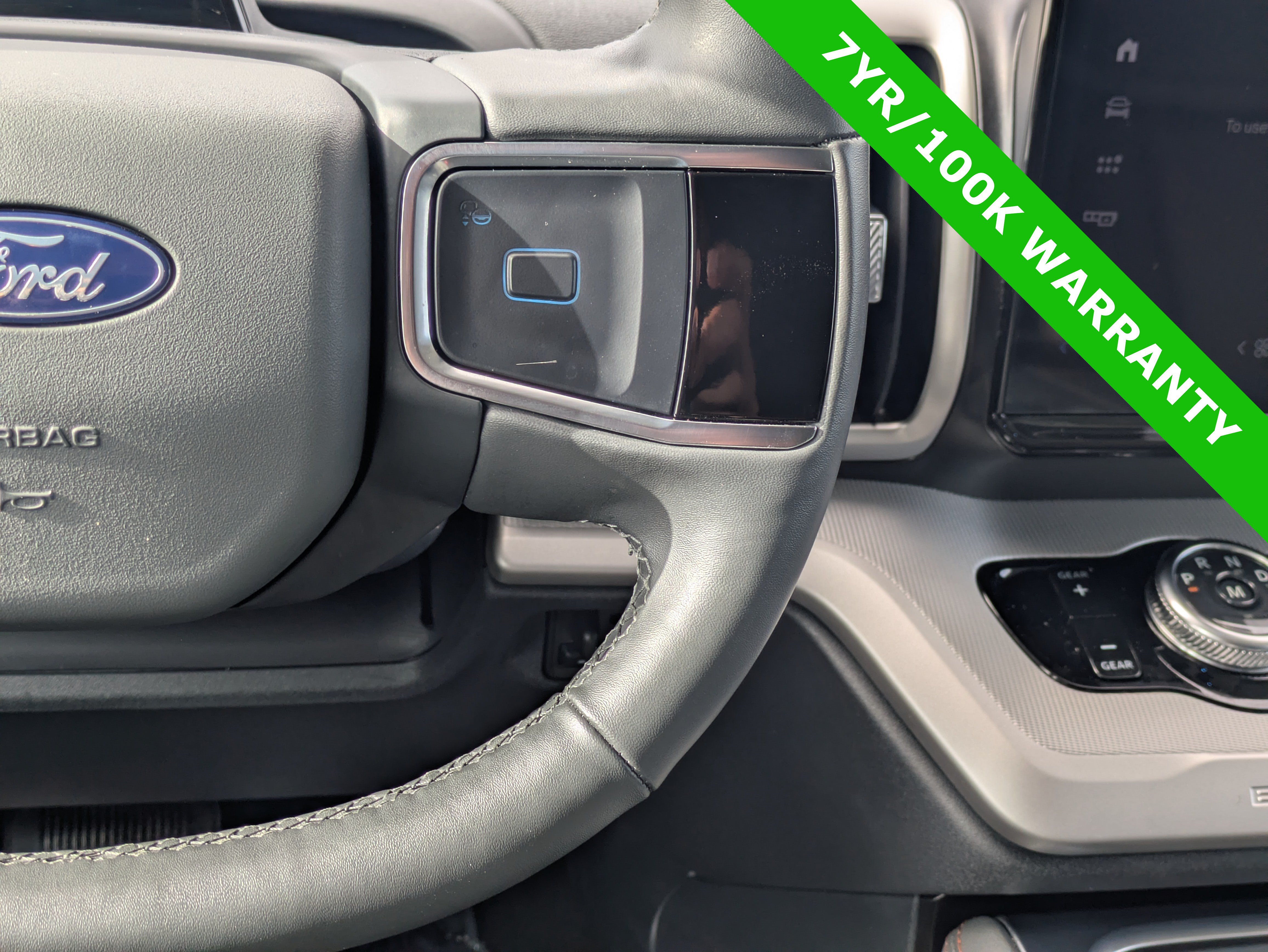Certified 2025 Ford Expedition Active AWD/4WD image 27