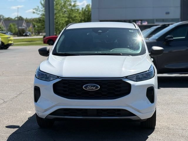 Certified 2023 Ford Escape ST-Line w/ Tech Pack #1 AWD/4WD image 34