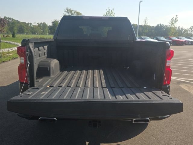 Used 2023 Chevrolet Silverado 1500 RST w/ Redline Edition AWD/4WD image 14