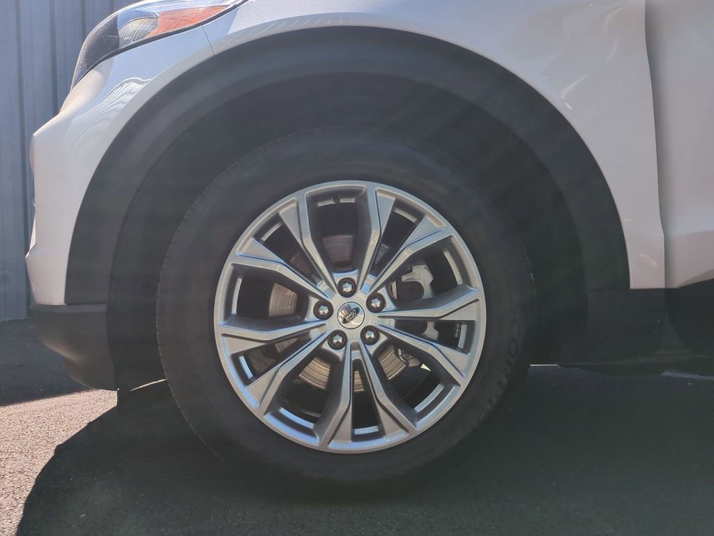 Certified 2021 Ford Explorer Limited w/ Equipment Group 301A image 28