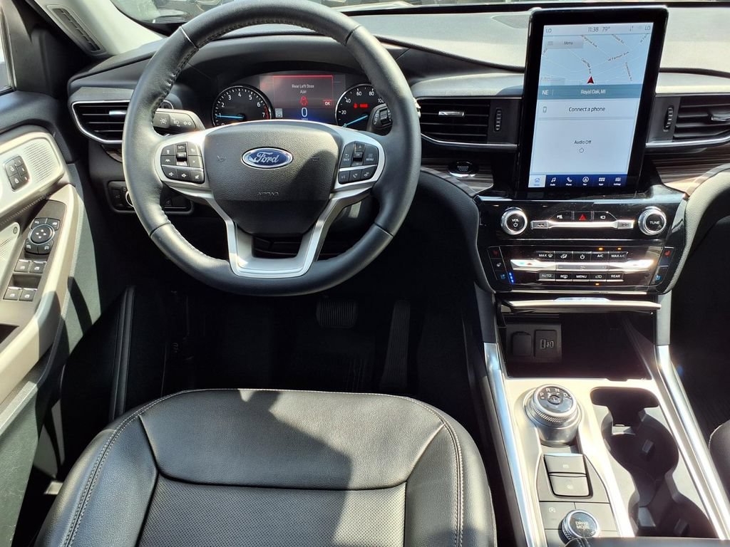 Certified 2023 Ford Explorer Limited w/ Limited Technology Package AWD/4WD image 6