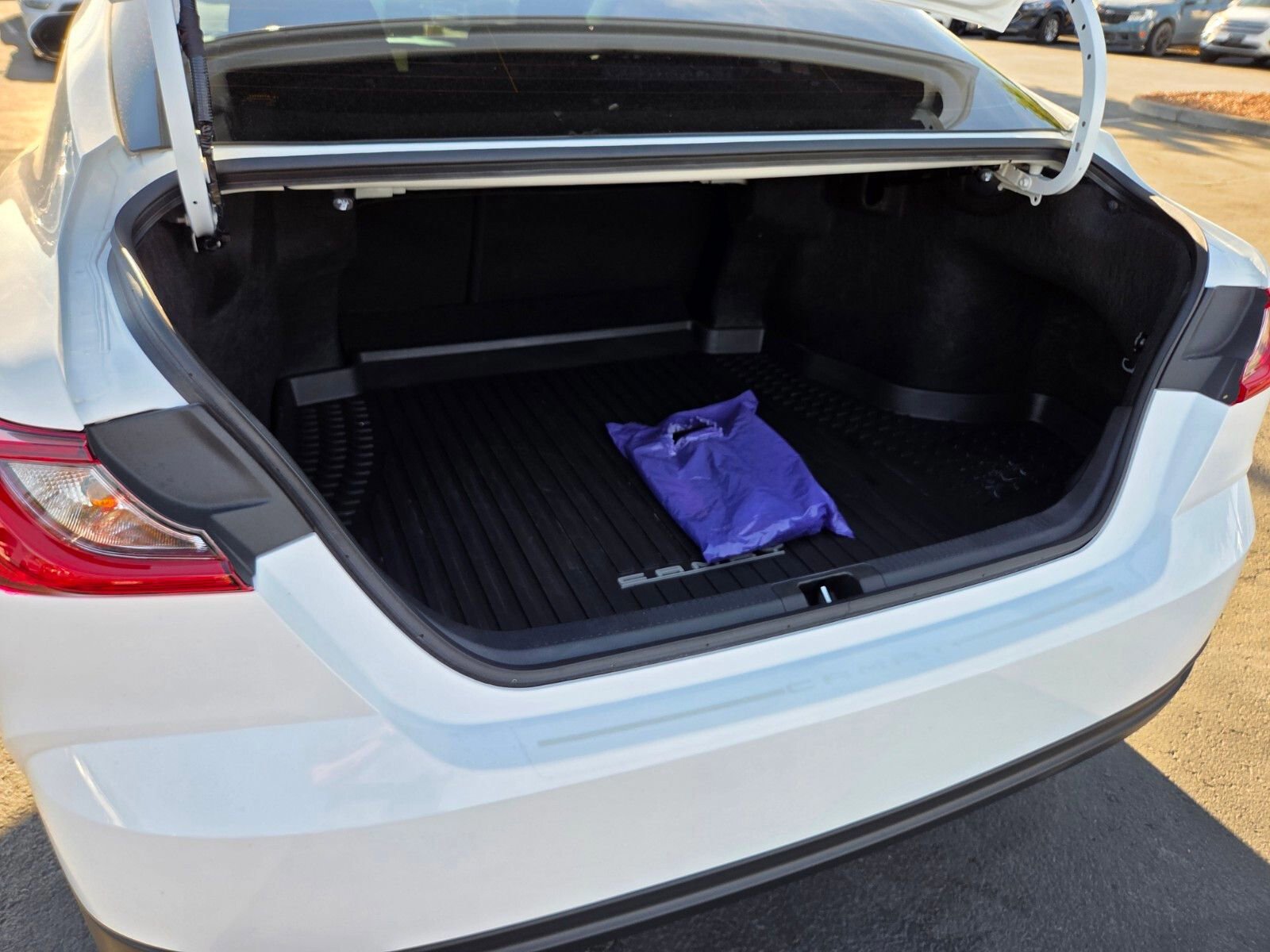 Used 2025 Toyota Camry LE w/ Convenience Package FWD image 13