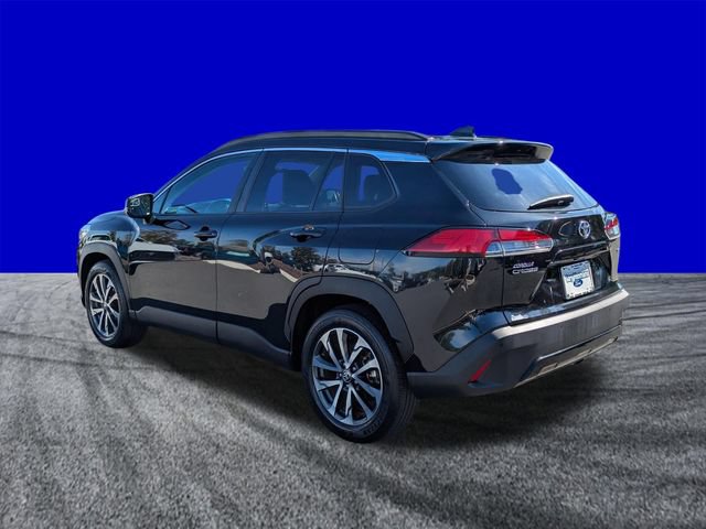 Used 2022 Toyota Corolla Cross XLE w/ Convenience Package FWD image 6