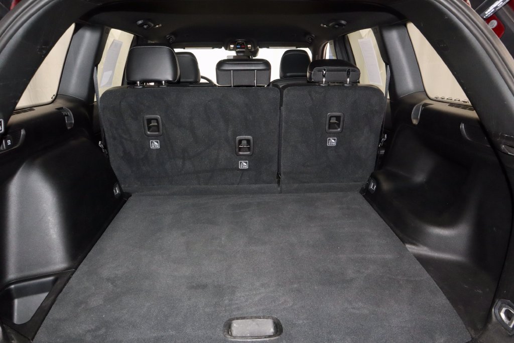 Used 2025 Jeep Grand Cherokee Altitude AWD/4WD image 14