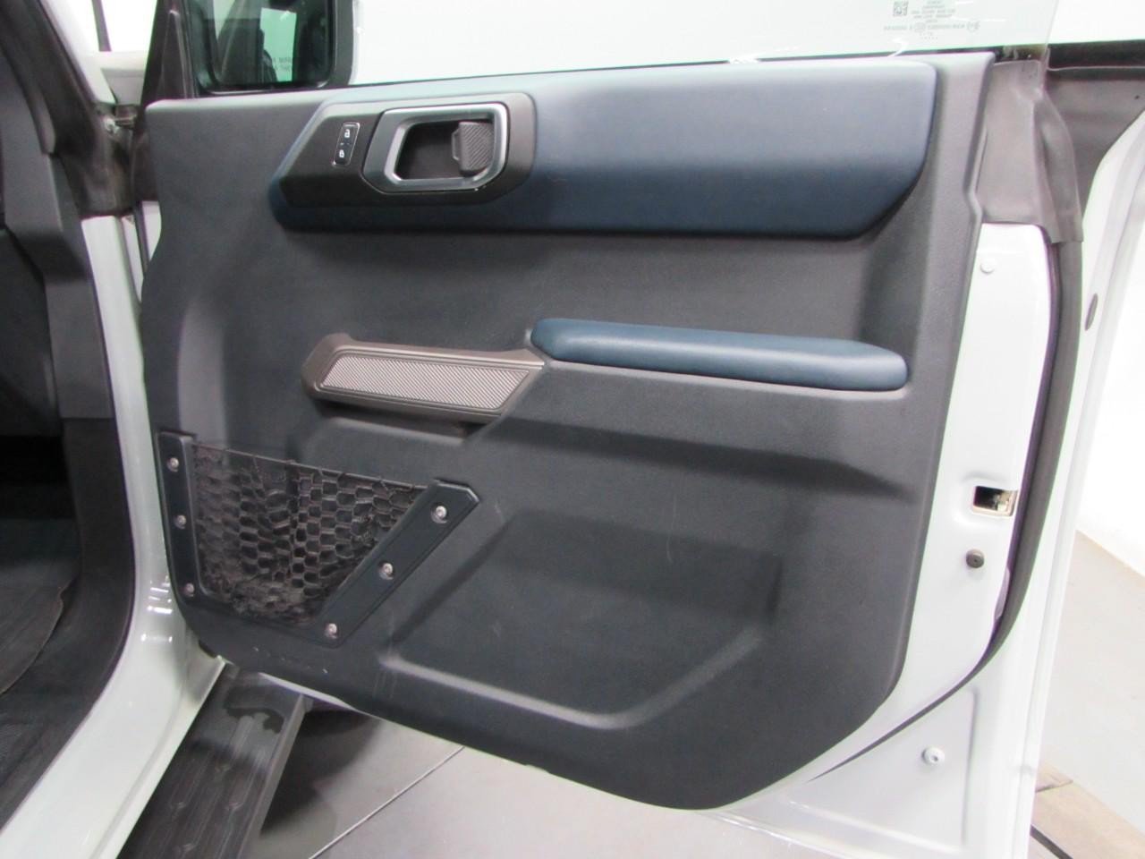 Certified 2021 Ford Bronco Outer Banks w/ Sasquatch Package AWD/4WD image 16