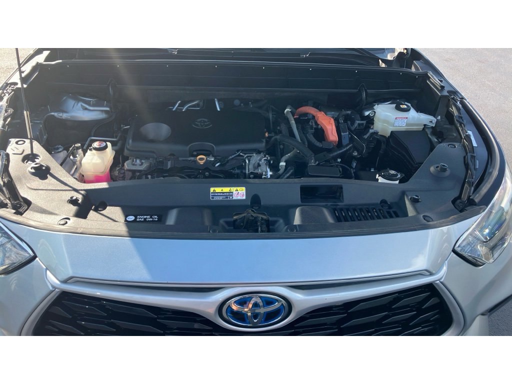 Used 2021 Toyota Highlander LE w/ Protection Package #3 (TMS) image 11