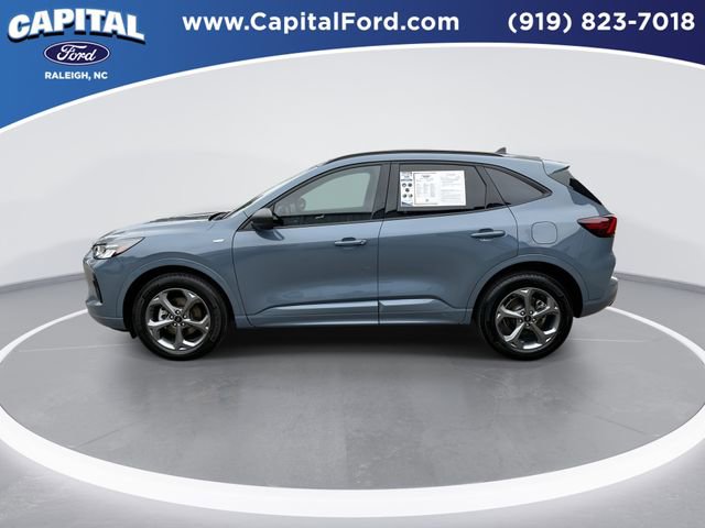 Certified 2023 Ford Escape ST-Line w/ Tech Pack #1 image 5