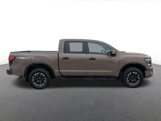 Used 2022 Nissan Titan PRO-4X w/ Pro-4x Convenience Package image 4