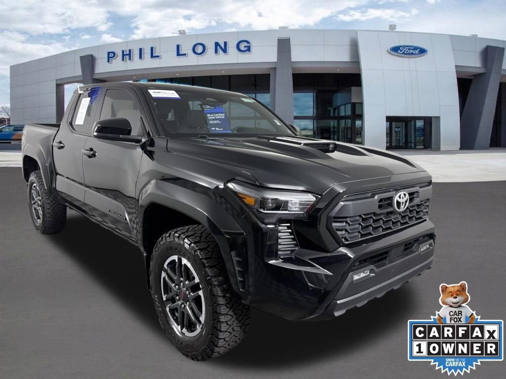 Used 2024 Toyota Tacoma TRD Sport AWD/4WD image 7