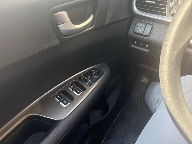 Used 2020 Kia Optima LX FWD image 16