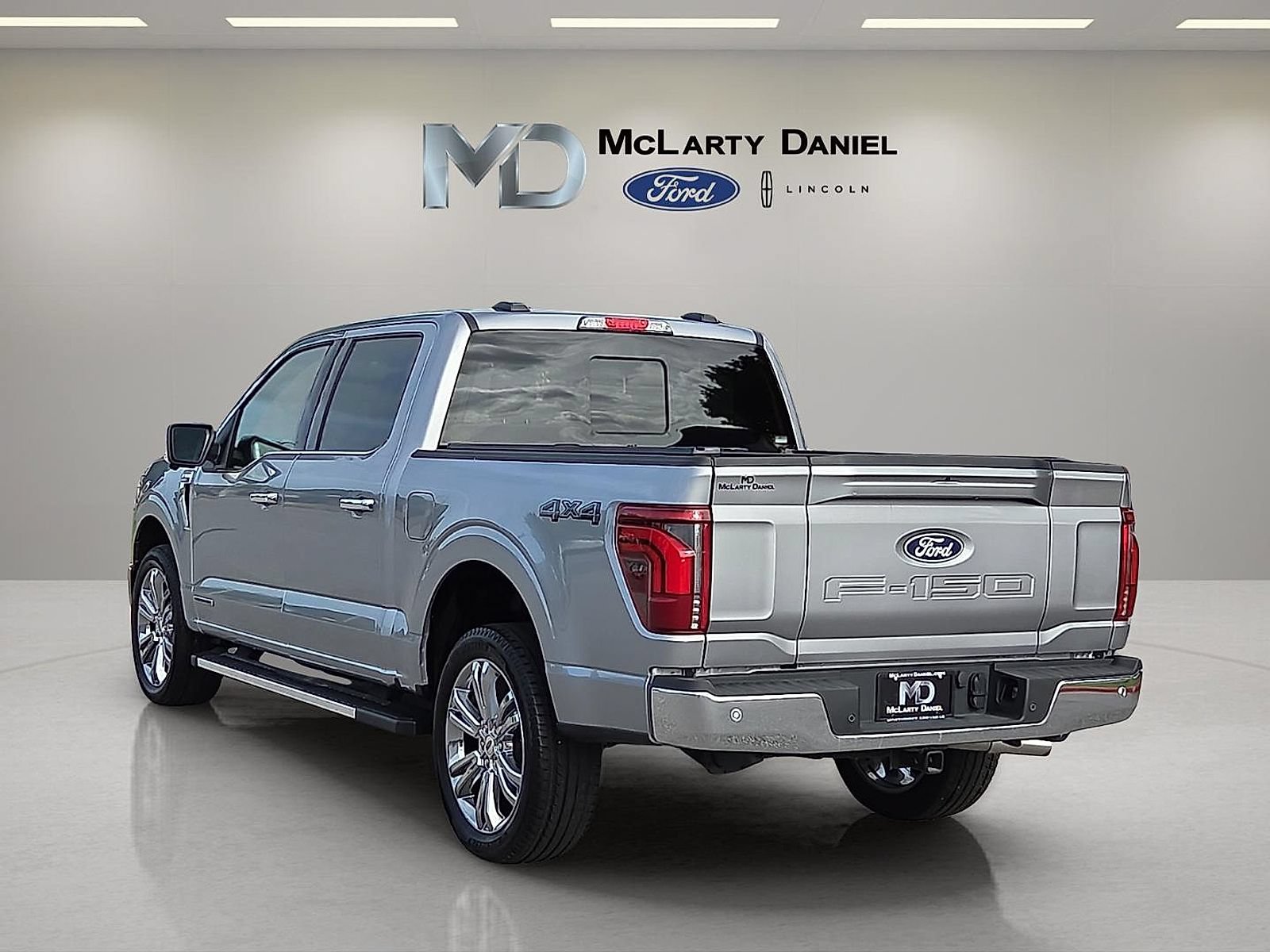 Certified 2025 Ford F150 Lariat w/ Equipment Group 502A High AWD/4WD image 4