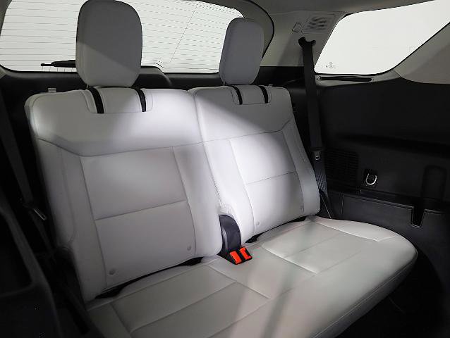 Certified 2025 Ford Explorer Platinum w/ Ultimate Package image 11