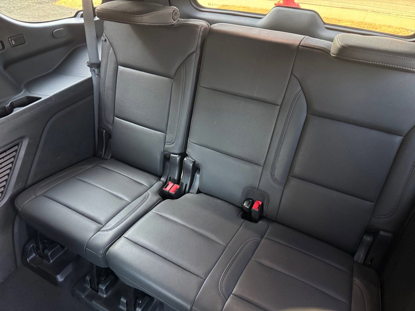 Used 2024 Chevrolet Tahoe Z71 w/ Luxury Package image 18