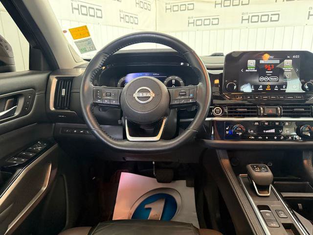 Used 2022 Nissan Pathfinder Platinum w/ Cargo Package FWD image 18