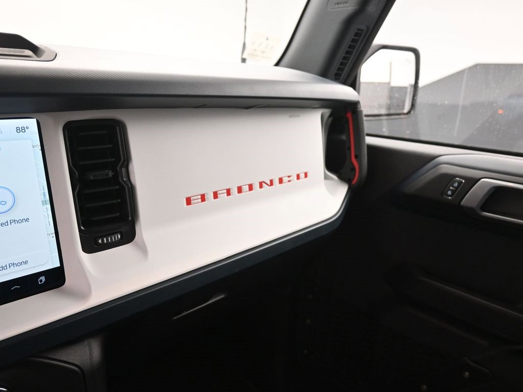 Certified 2025 Ford Bronco Heritage Edition image 33