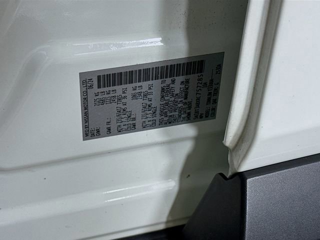 Used 2024 Nissan Rogue S image 29