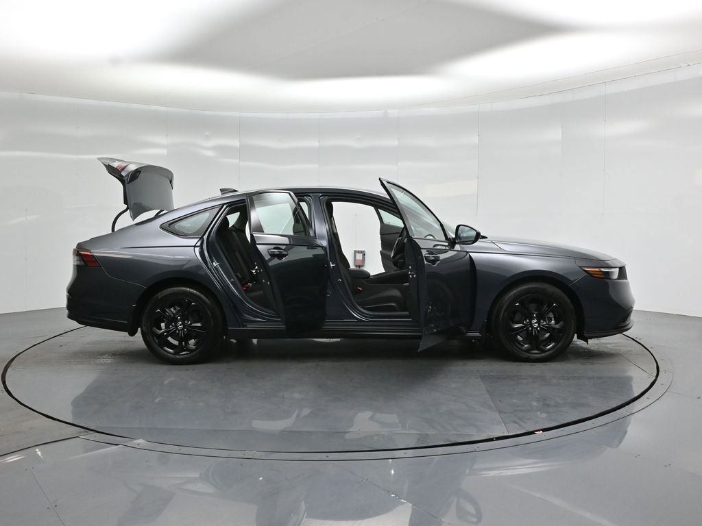 Used 2025 Honda Accord SE image 3