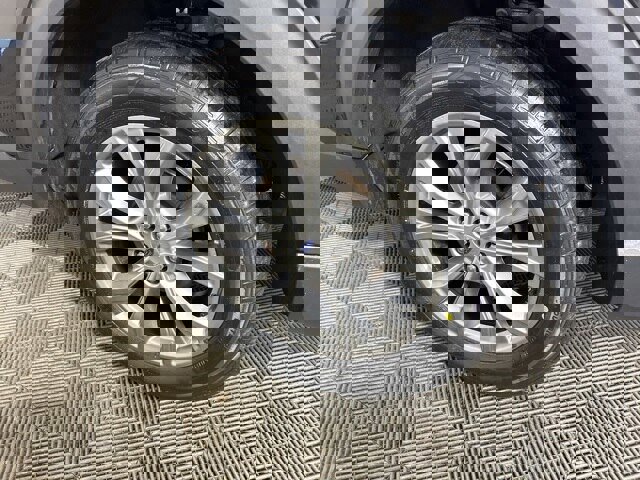 Certified 2023 Ford Explorer Limited w/ Equipment Group 301A image 7