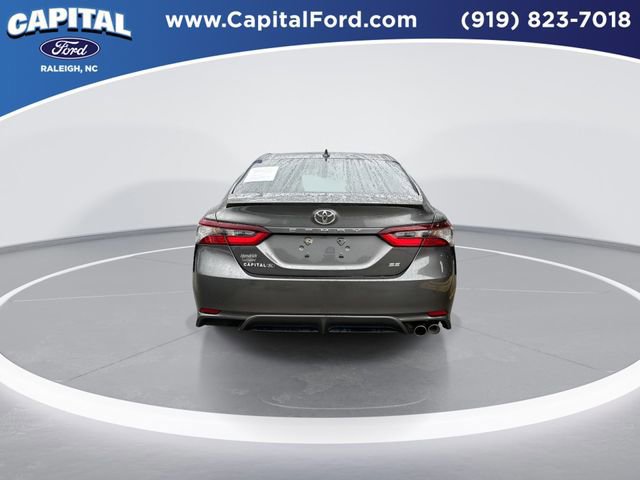 Used 2023 Toyota Camry SE image 5