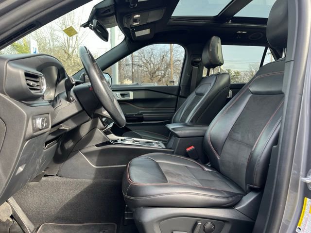 Certified 2022 Ford Explorer ST-Line w/ Class IV Trailer Tow Package image 24