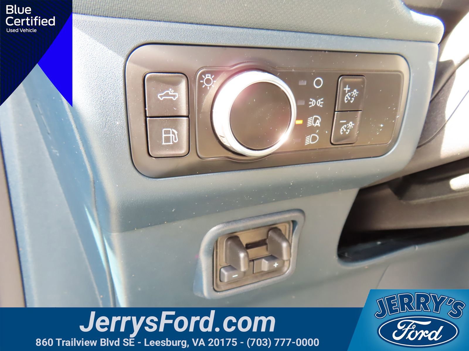 Certified 2025 Ford Maverick Lariat w/ 4K Tow Package image 14