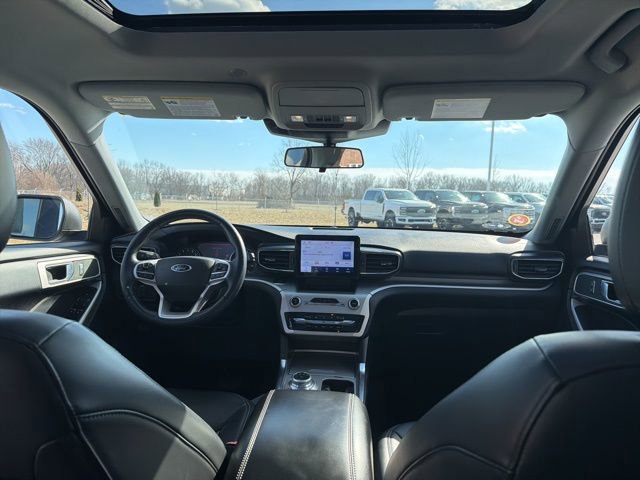 Certified 2022 Ford Explorer XLT w/ Equipment Group 202A image 19