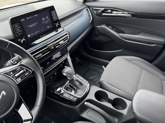 Used 2023 Kia Seltos S image 13