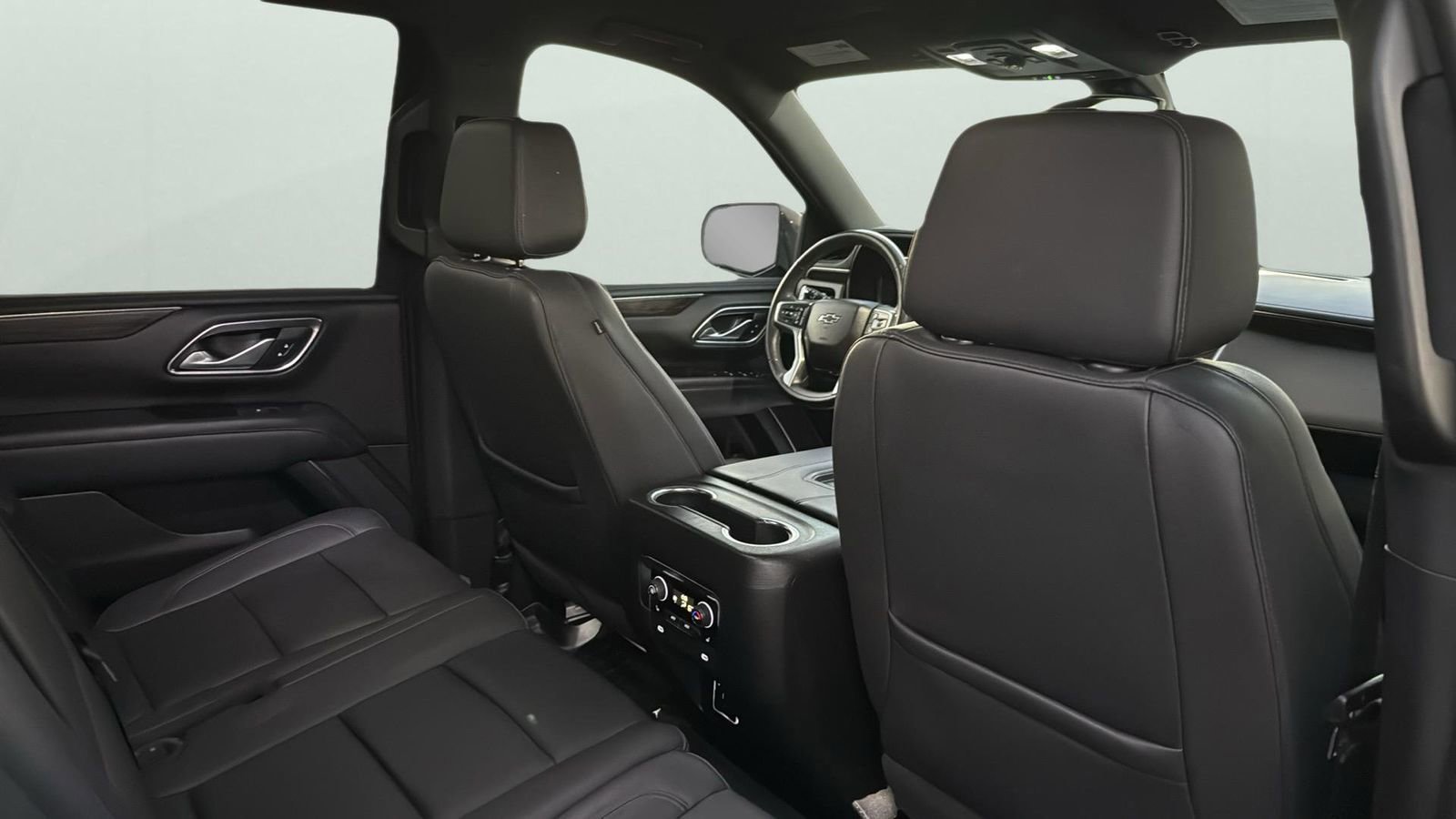 Used 2022 Chevrolet Tahoe Z71 w/ Z71 Off-Road Package image 29