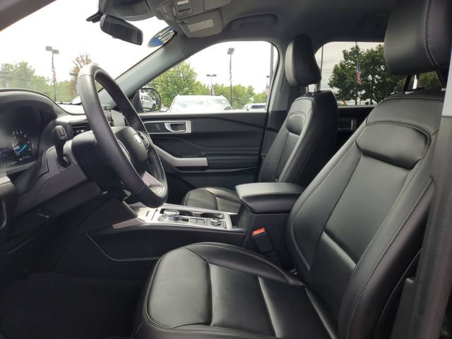 Certified 2024 Ford Explorer XLT w/ Equipment Group 202A AWD/4WD image 12