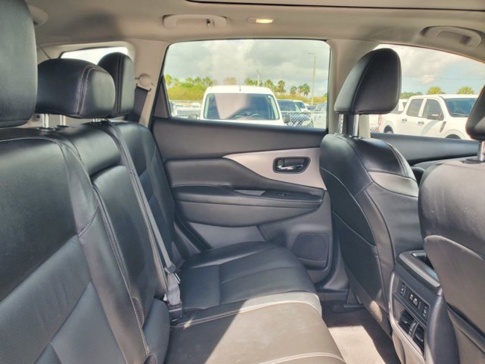 Used 2023 Nissan Murano SL w/ SL Moonroof Package FWD image 33