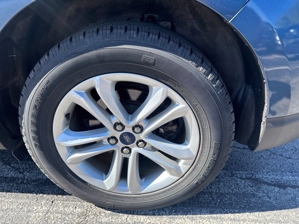 Certified 2019 Ford Edge SEL w/ Equipment Group 201A AWD/4WD image 46