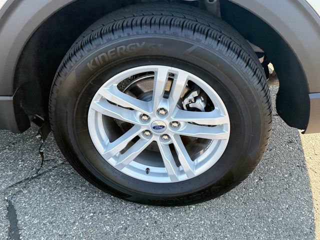 Certified 2023 Ford Explorer XLT AWD/4WD image 5