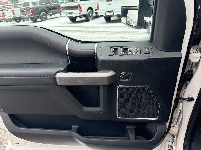 Certified 2019 Ford F350 Platinum w/ Platinum Ultimate Package image 13