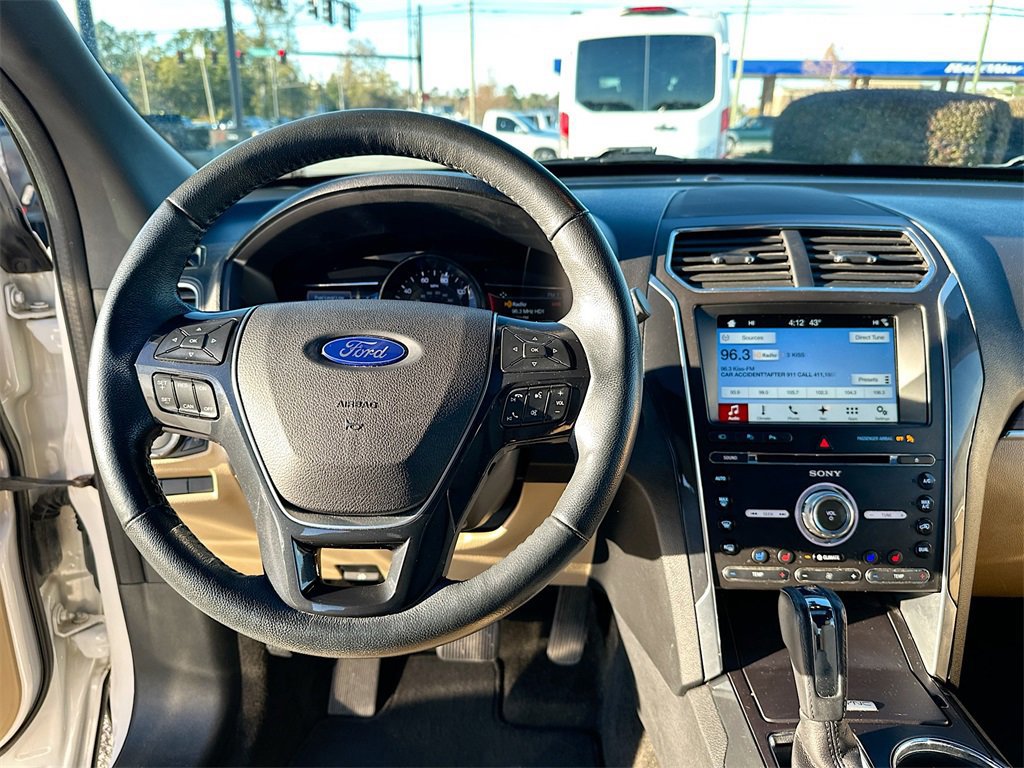 Certified 2017 Ford Explorer Limited w/ Equipment Group 301A image 19