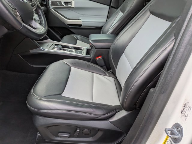 Certified 2023 Ford Explorer XLT w/ Equipment Group 202A RWD image 16