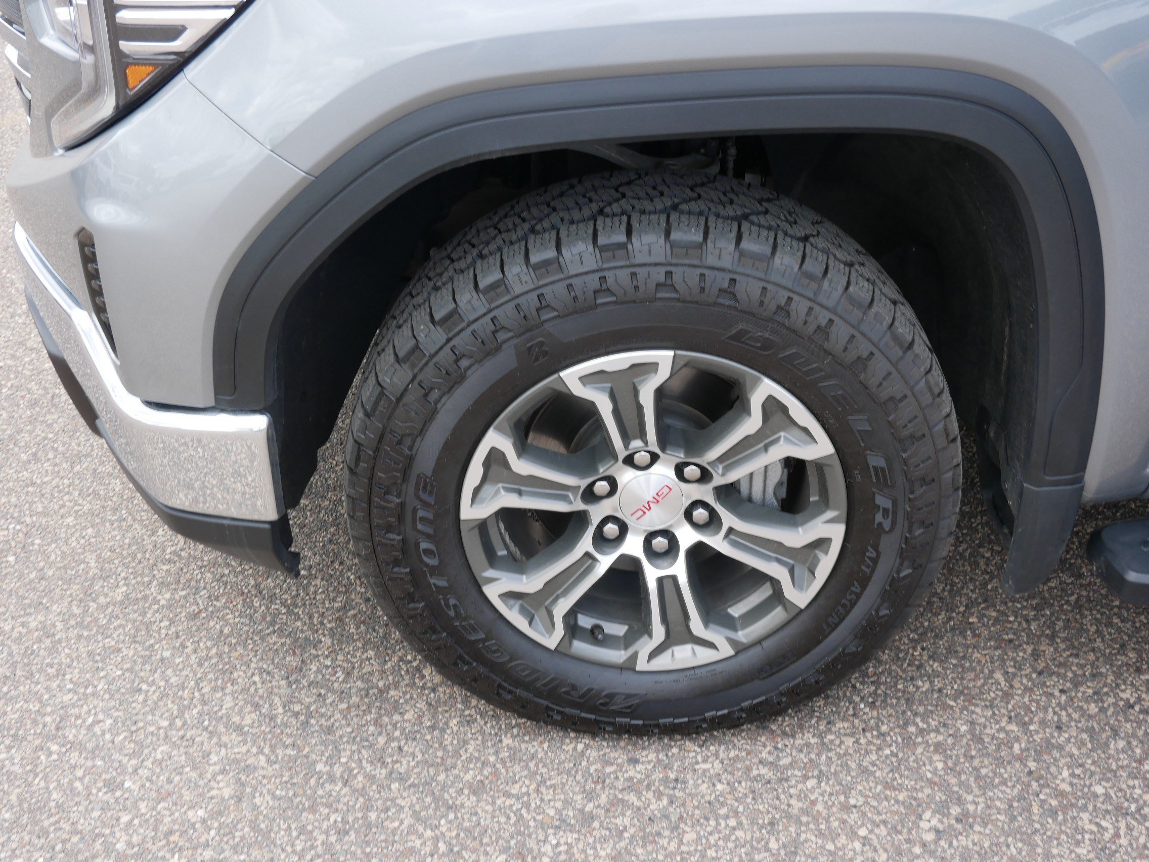 Used 2024 GMC Sierra 1500 SLT AWD/4WD image 15