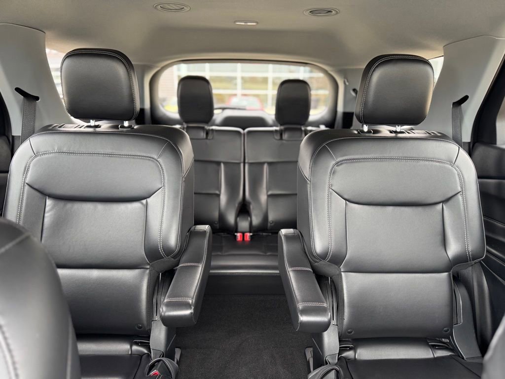 Certified 2023 Ford Explorer XLT w/ Equipment Group 202A image 31