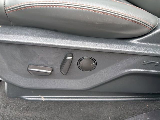 Certified 2025 Ford Expedition Active image 31