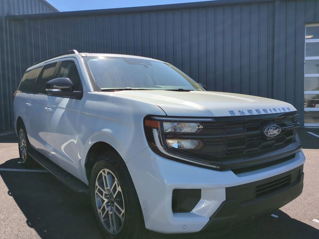 Certified 2025 Ford Expedition Max Active image 8