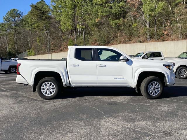 Used 2024 Toyota Tacoma SR5 image 2