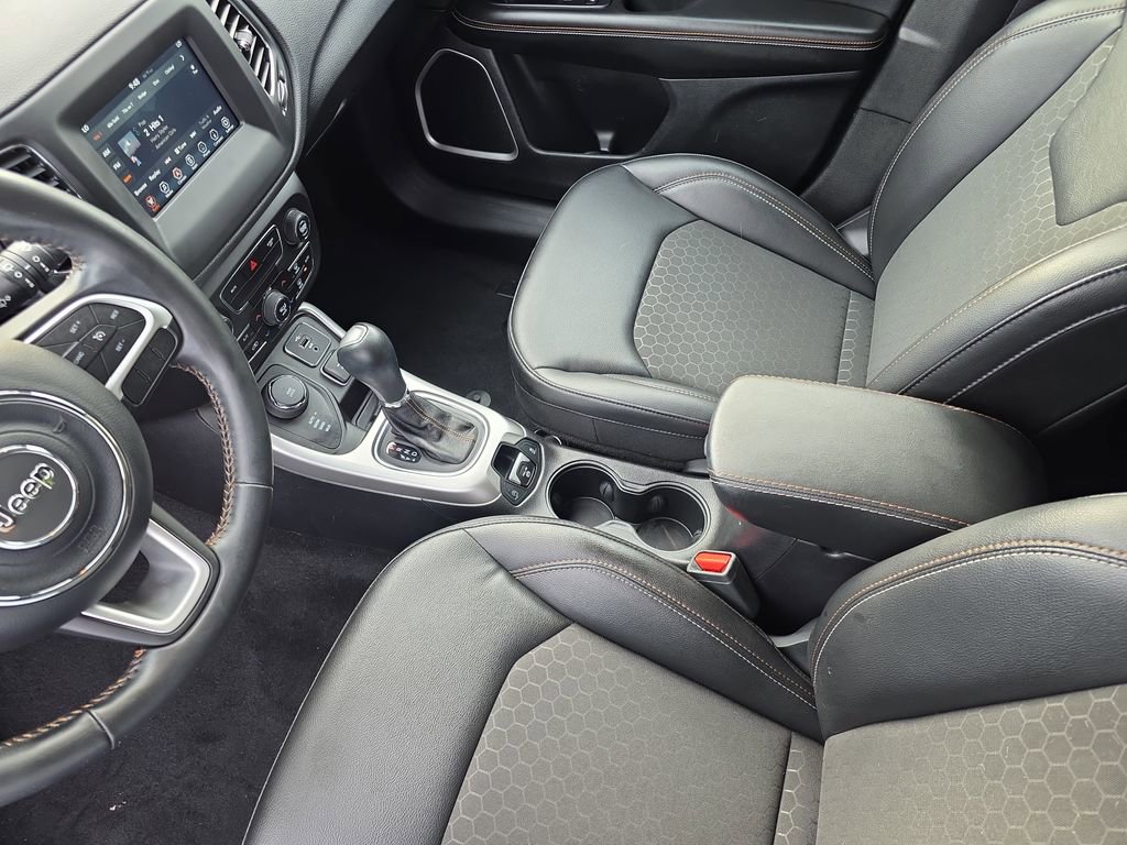 Used 2019 Jeep Compass Latitude AWD/4WD image 22
