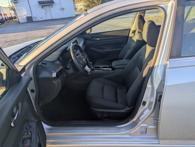 Used 2024 Nissan Altima 2.5 SV image 26