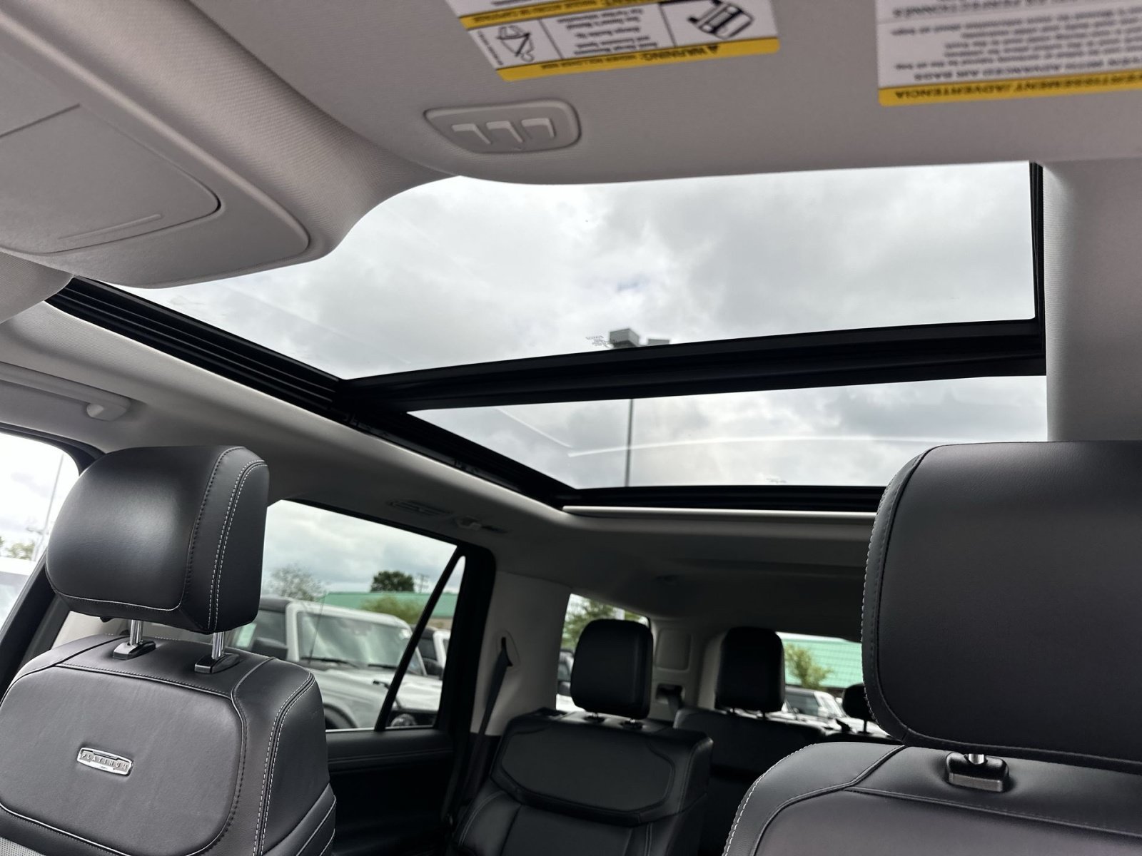 Certified 2025 Ford Expedition Platinum AWD/4WD image 25