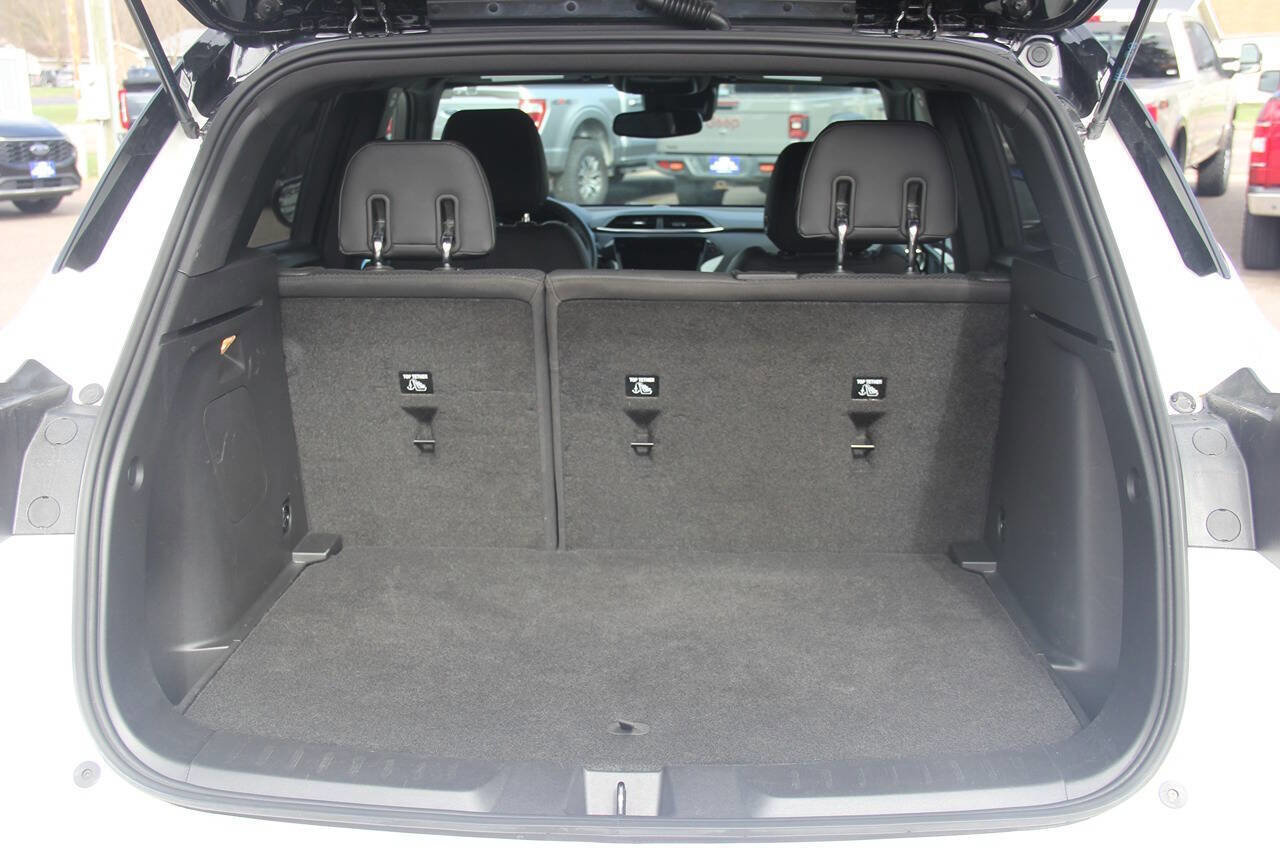 Used 2023 Chevrolet TrailBlazer RS w/ Convenience Package FWD image 10