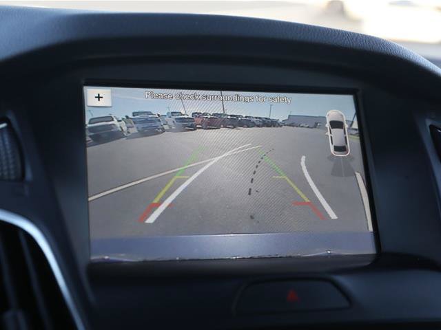 Certified 2018 Ford Focus SEL FWD image 30