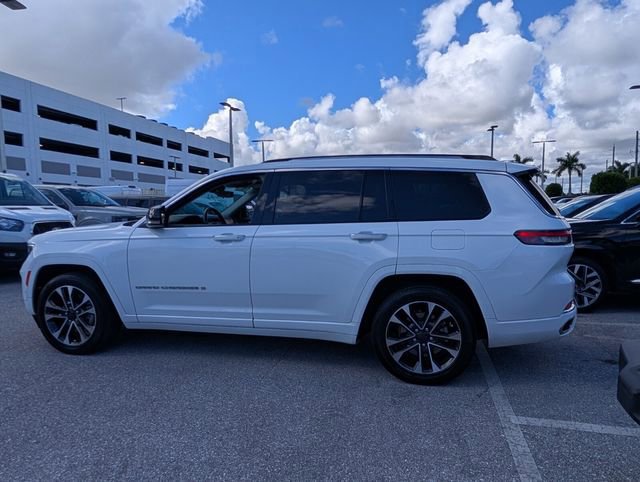 Used 2022 Jeep Grand Cherokee L Overland w/ Luxury Tech Group IV image 2