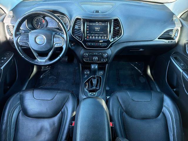 Used 2021 Jeep Cherokee Limited w/ Trailer Tow Group AWD/4WD image 16