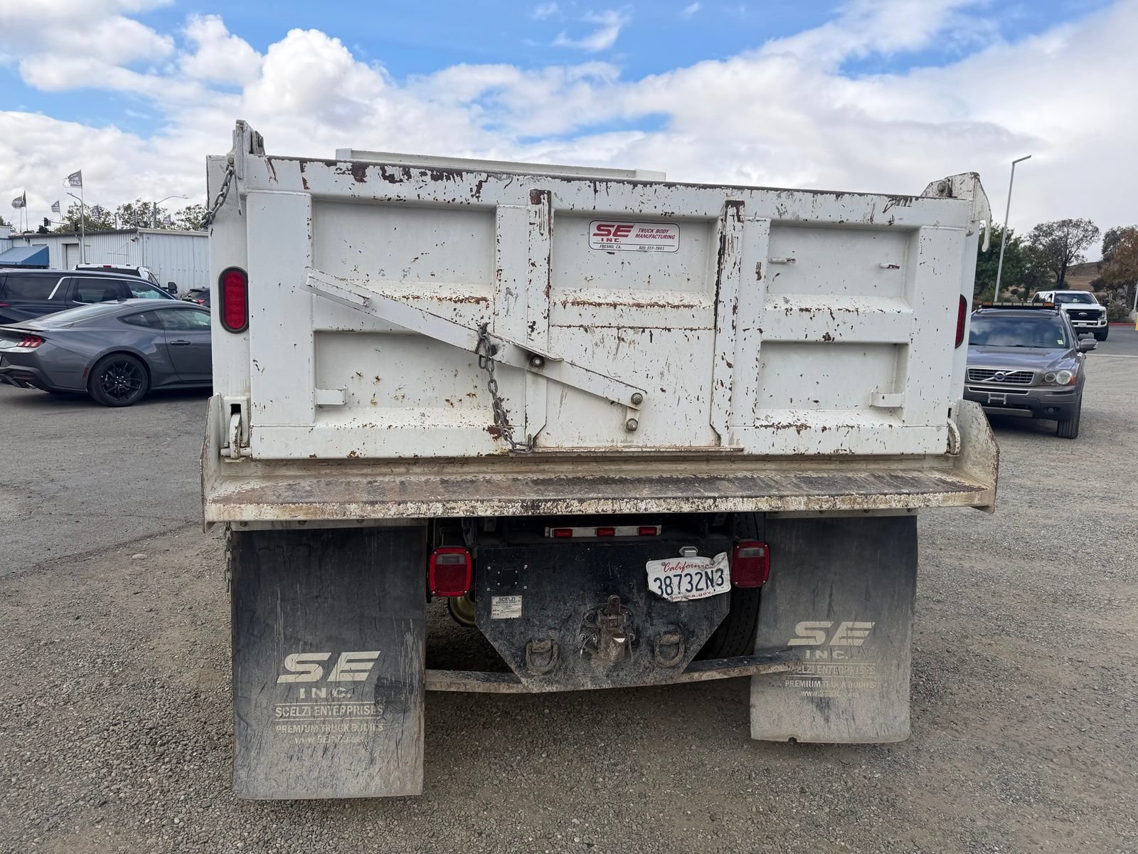 Certified 2022 Ford F750 2WD Regular Cab Super Duty image 4
