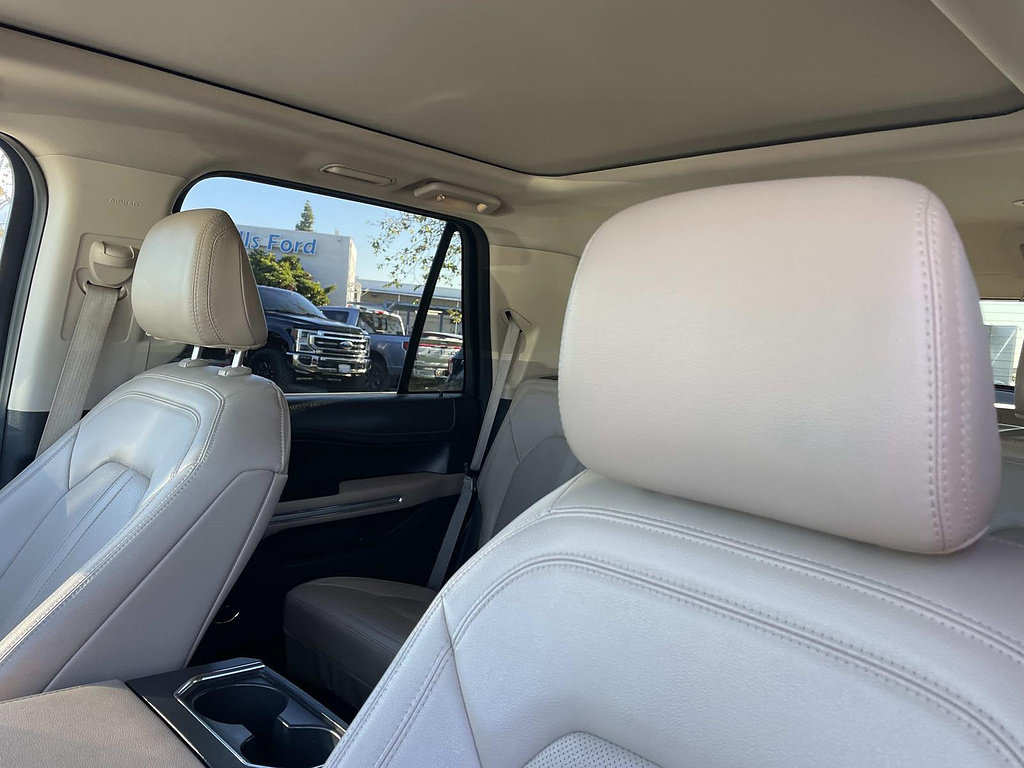 Certified 2022 Ford Expedition Limited RWD image 32