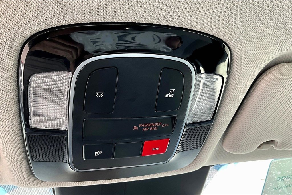 Used 2025 Hyundai Sonata SEL FWD image 17